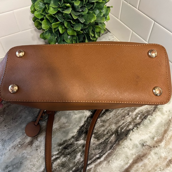 Leather Michael Kors handbag - Picture 4 of 4